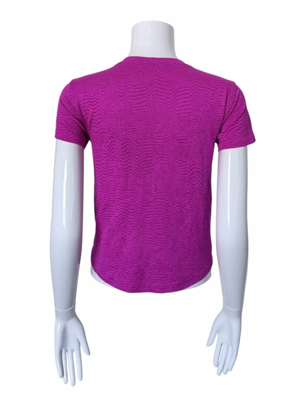 lululemon athletica Train to Be Short Sleeve Tee Size 2 Ripple Wave Purple